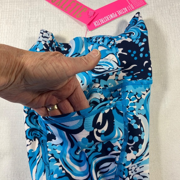 NWT Lilly Pulitzer Luxletic South Beach High Rise Bike Shorts, UPF 50+ Sz. Small - Picture 14 of 15